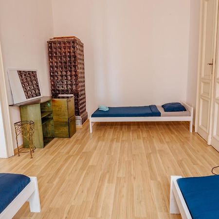 T&T Hostel & Apartmentsクラクフ エクステリア 写真