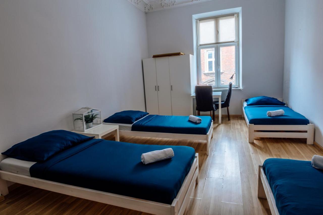 T&T Hostel & Apartmentsクラクフ エクステリア 写真