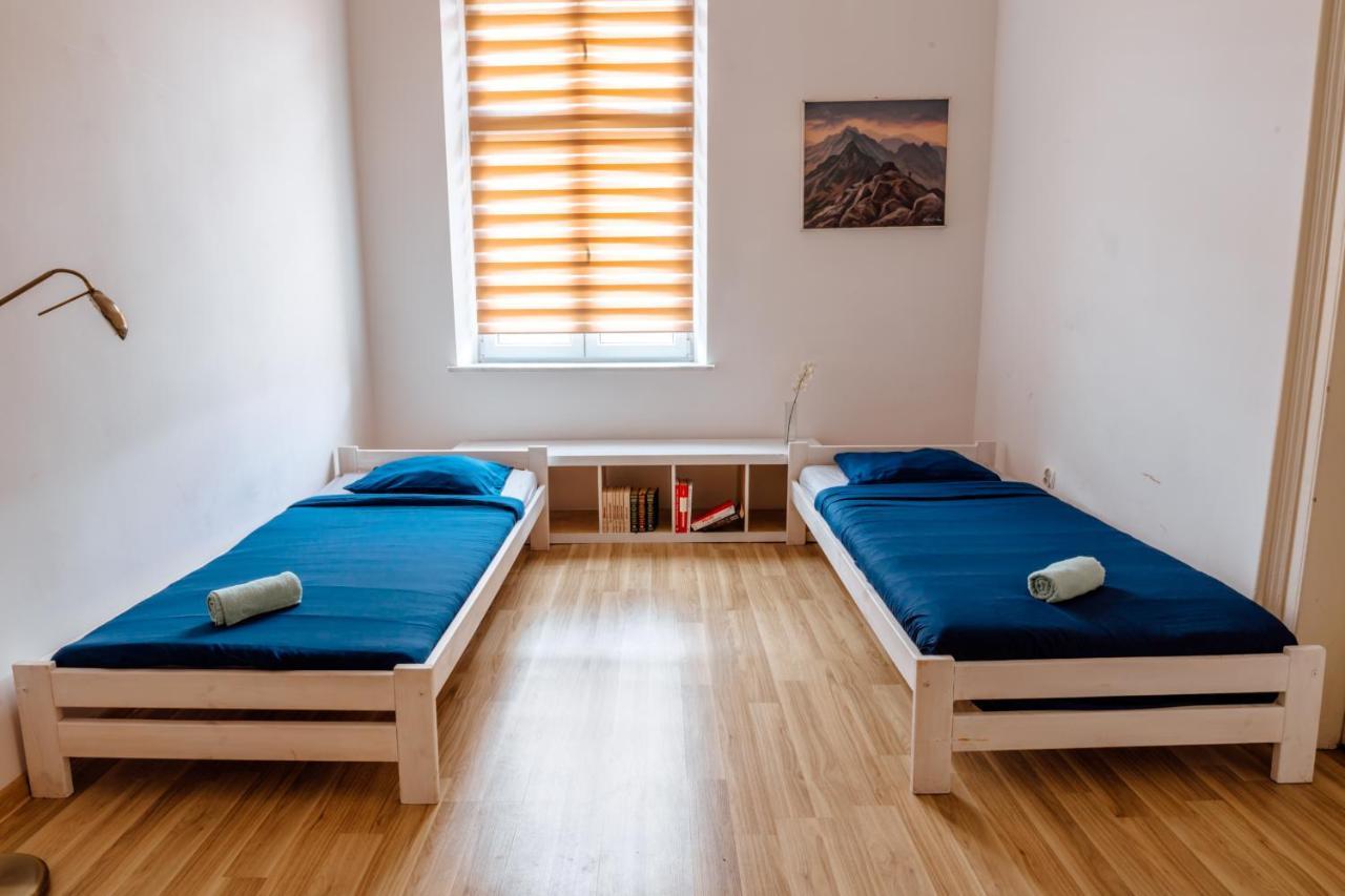 T&T Hostel & Apartmentsクラクフ エクステリア 写真
