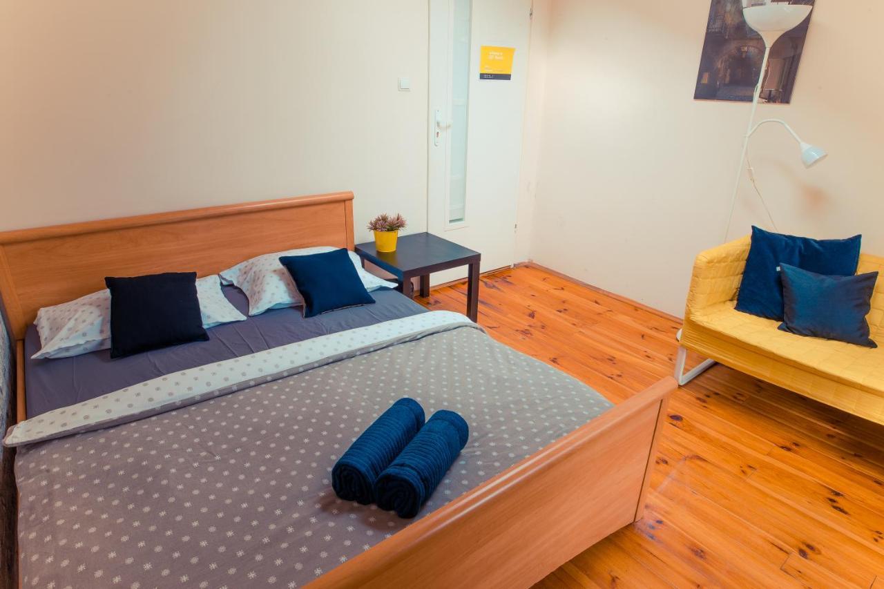 T&T Hostel & Apartmentsクラクフ エクステリア 写真